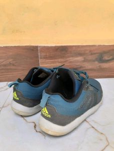 Adidas mens damaged shoes