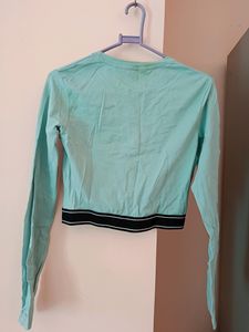 Im Selling a Fitted Top