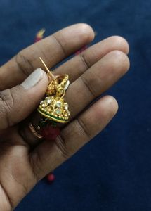 Beautiful Meroon Colour Crystal Set
