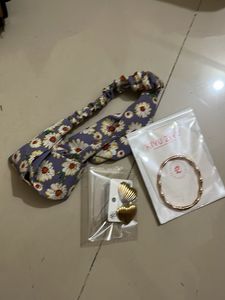 Chic Bracelet and Heart Earings