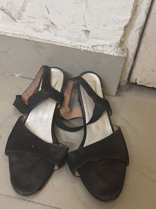 Elegant Black Ankle Strap Flats