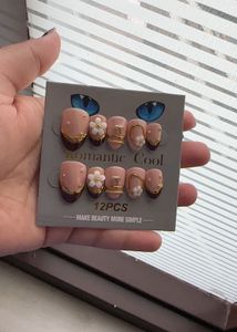 by radiant nails, Cool Press-On Nails