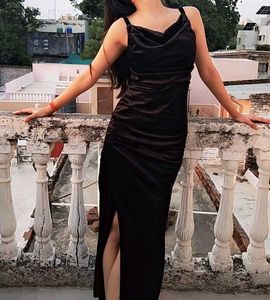 Elegant Black Maxi Dress