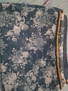 Elegant Floral Print Saree  with Beaded Trim