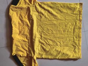 Men's Yellow &amp; Black Colorblock T-Shirt