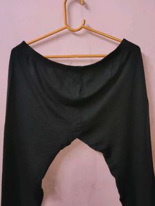 Stylish Black Leggings with Lace Detail