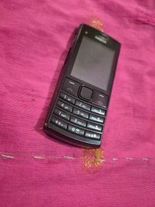 Nokia X2-02 Mobile Phone