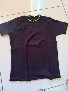 Cute Black Lettuce Trim Top