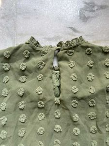 Green Long Sleeve Top