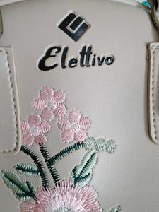 Elettivo Beige Embroidered Handbag