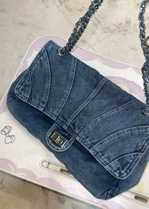Denim Shoulder Bag with Silver Chain ✨️