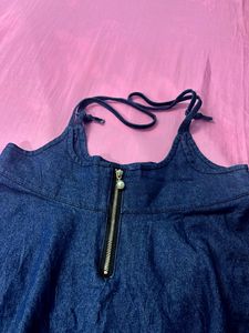 Chic Denim Dress with Zipper Detail