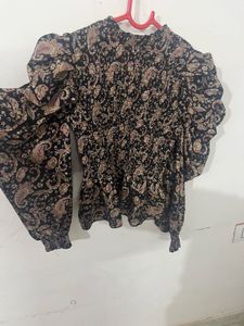 Chic Floral Smocked Peplum Top