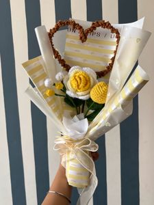 Handmade Heart &amp; Flower Bouquet