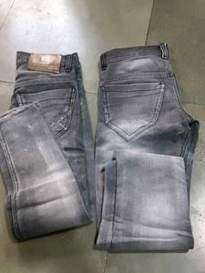 Distressed Grey Denim Jeans  6ta8 yar