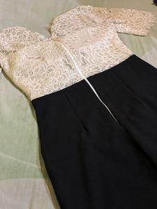 Chic Lace &amp; Black Bodycon Dress