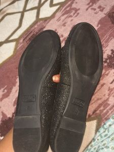 Carlton London Black Ballet Flats