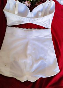 High-Waisted Panties shaper with beautiful bra