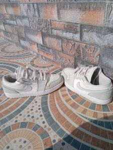 ❗️Sale❗️OG Thrifted Nike Jordan 1 (Paris)