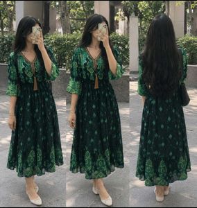Elegant Green Paisley Print Dress