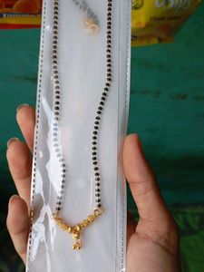 Elegant Gold Mangalsutra Set