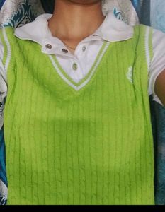 Soft Aesthetic Top With Sweter Attached