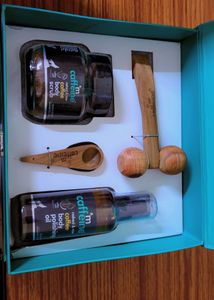 m Caffeine Coffee Body Scrub & Oil Gift Set