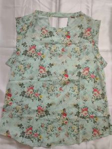 Chic Floral Sleeveless Top