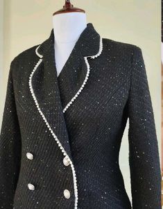Elegant Tweed Blazer