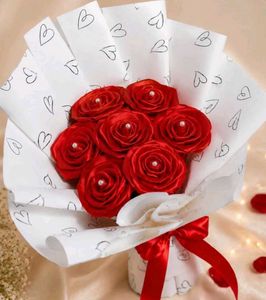 bouquet , keychain, single flowe