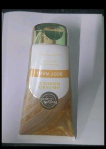 Beauty Bundle: Body wash Nail Polish wipes