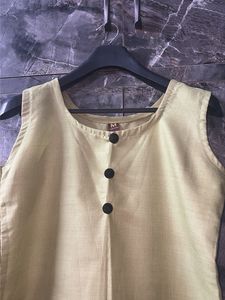 Light Green Sleeveless Kurti 💚