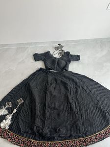 Elegant Black & White Navratri lehanga