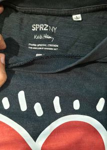 Cropped T-Shirt with Heart Graphic