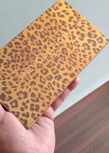 Makeup Revolution London Eyeshadow palette