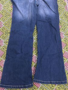 Women's Blue Wash Flare Jeans