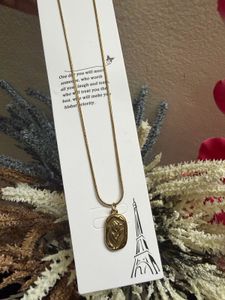 Anti tarnish Elegant Gold Tone Flower Pendant Neck