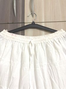 Chic White Lace Skirt