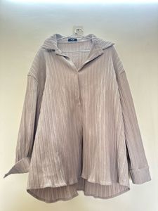 Textured Collared Long Sleeve Shirt