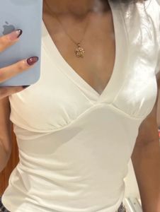 Savana V-Neck Fitted Top