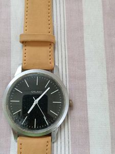 Classic Tan Leather Strap Watch