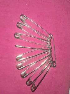 Set of 10 Safety Pins