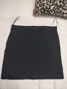 Classic Black short skirt 🖤