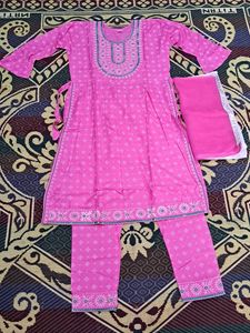 Nyra Cut Kurta Set With Dupatta in Pink Color