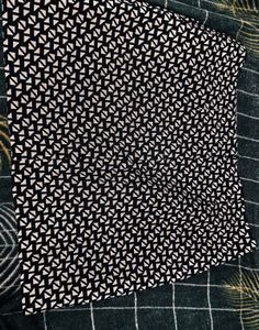 Stylish Black &amp; White Geometric Print Skirt