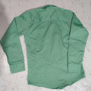 Men's Green Printed Button-Up Shirt