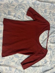 Red 3/4 Sleeve Scoop Neck Top