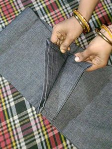 Stylish Men's Grey Textured Trousers