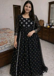 Elegant Black Kurta Set with Mirror Details L