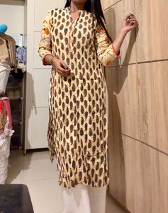 Designer Kurta with Paisley Print